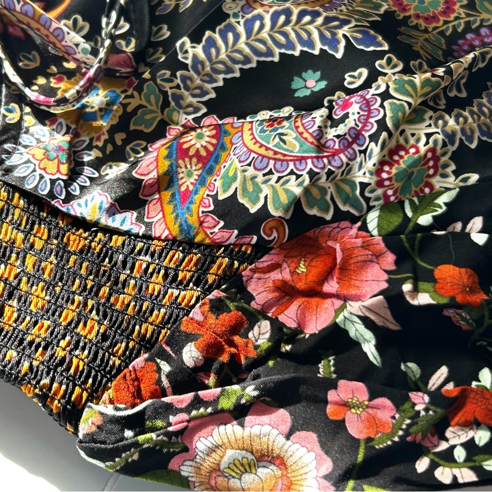 🌸Floral Paisley Boho Blouse w/Tie. Black/Rose/Gold/Blue/Multi. Medium - Picture 5 of 13